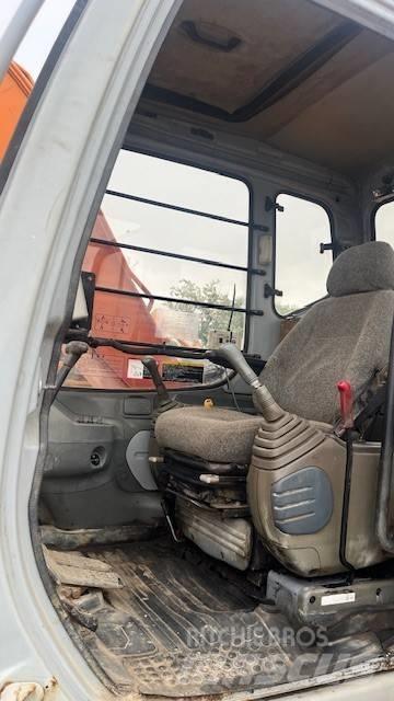Hitachi EX 120-5 Roomikekskavaatorid