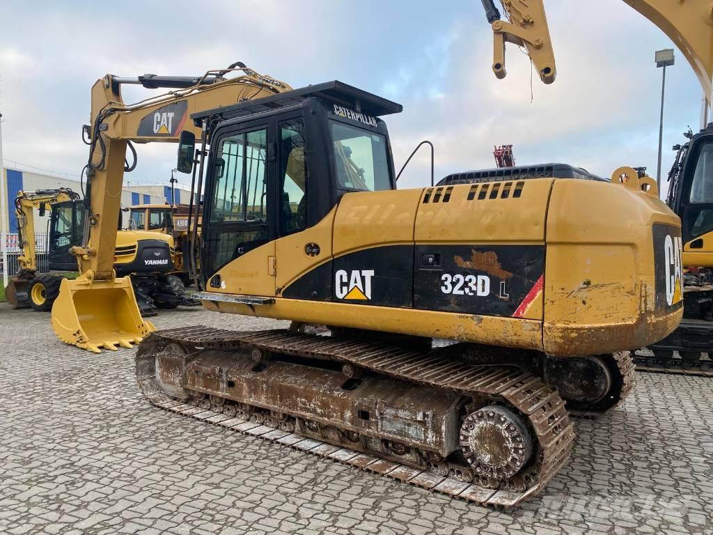 CAT 323D NVT Roomikekskavaatorid