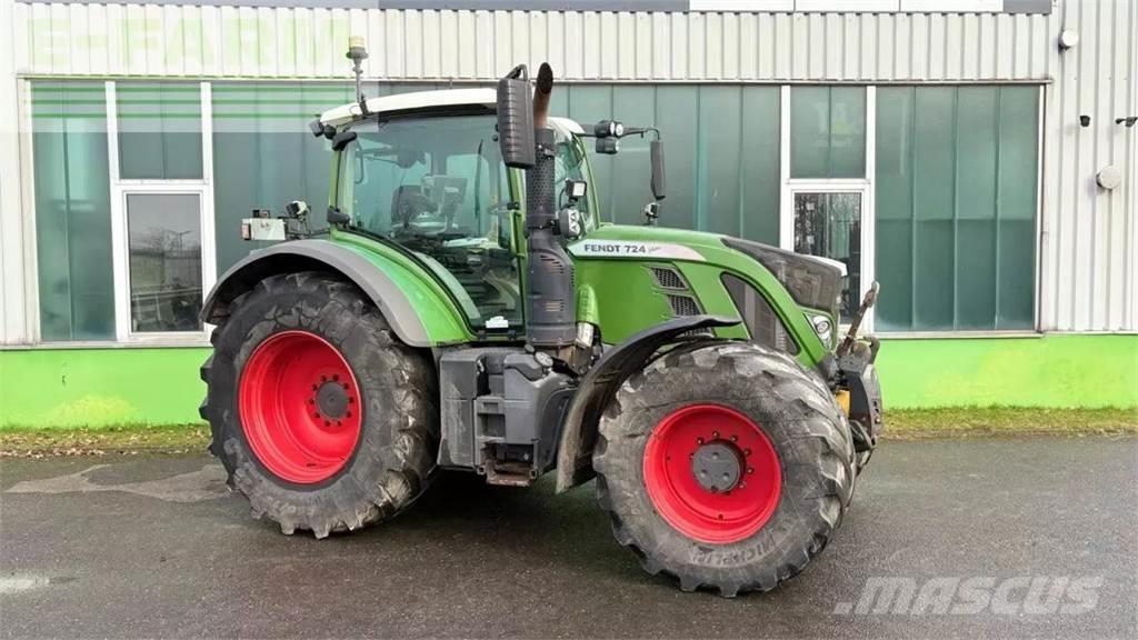 Fendt 724 vario s4 Traktorid