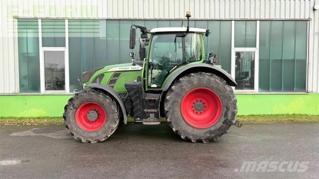 Fendt 724 vario s4 Traktorid
