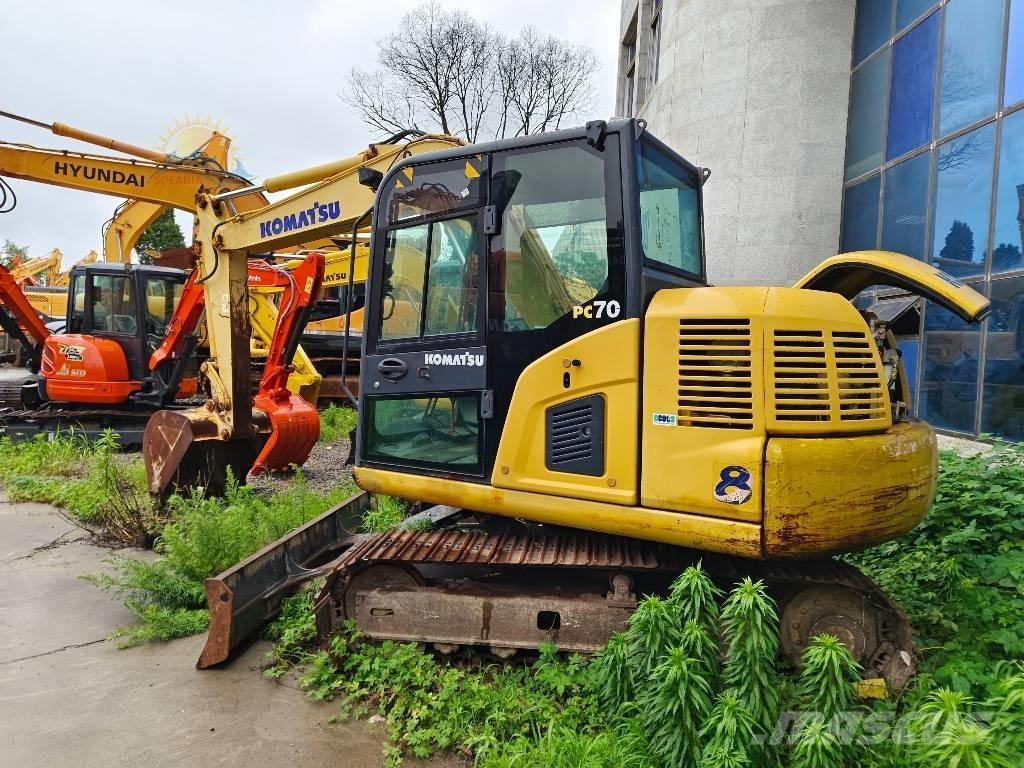 Komatsu PC 70-8 Roomikekskavaatorid