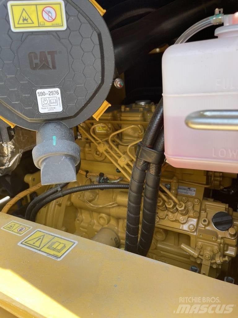 CAT 305.5 Miniekskavaatorid < 7 t
