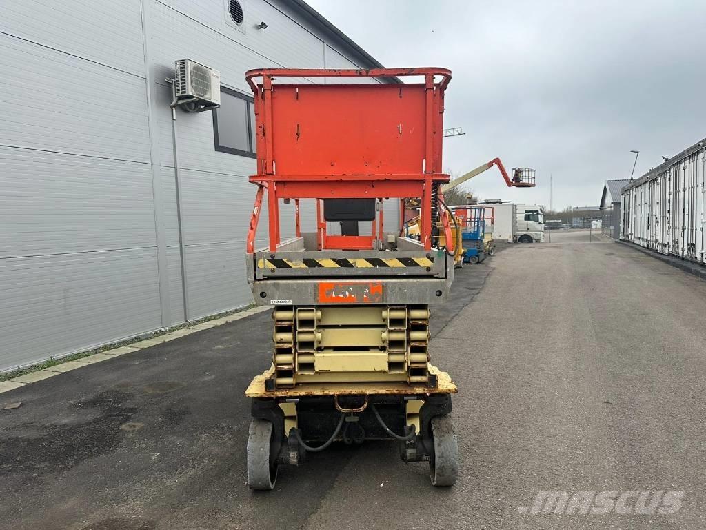 JLG 3246 ES Käärtõstukid