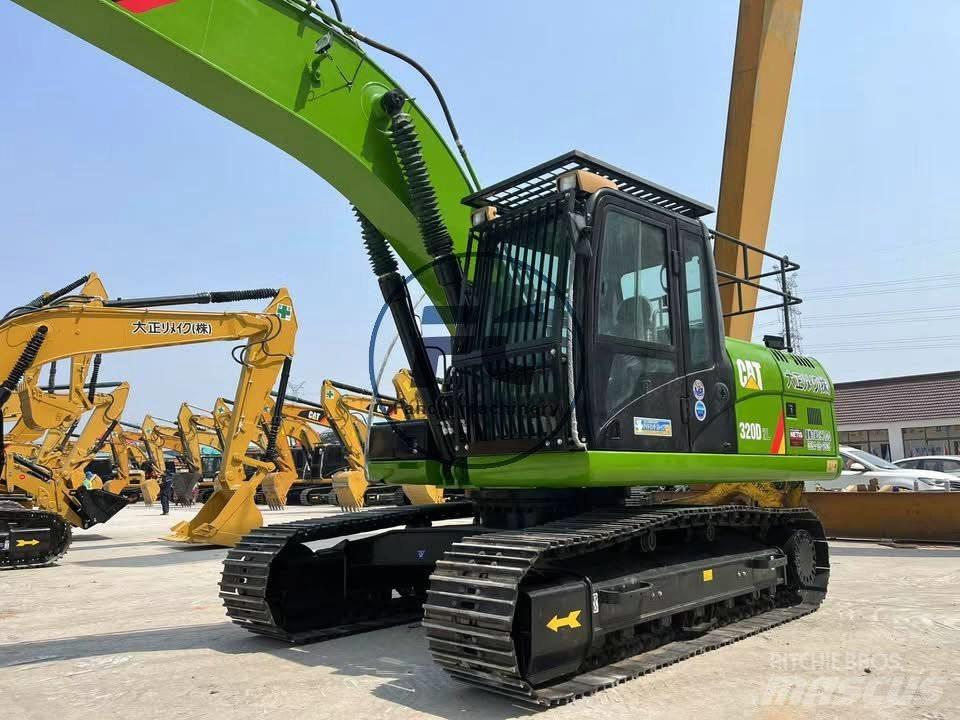 CAT 320 D 2 Roomikekskavaatorid