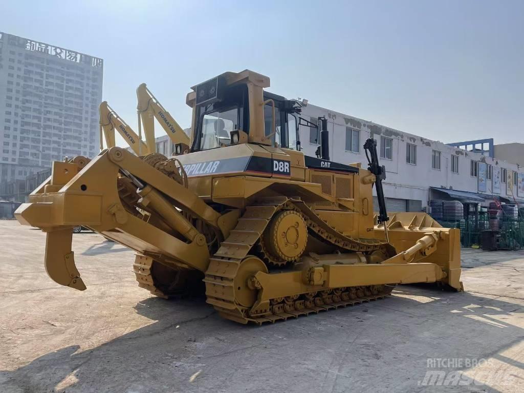 CAT D 8 R Buldooserid