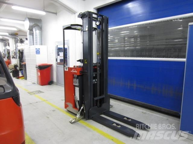 Linde L1600 Platvormiga virnastajad