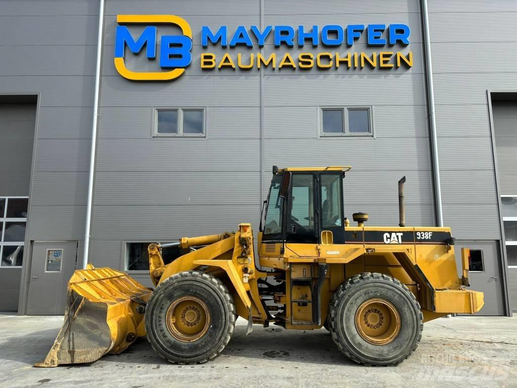CAT 938F Rataslaadurid