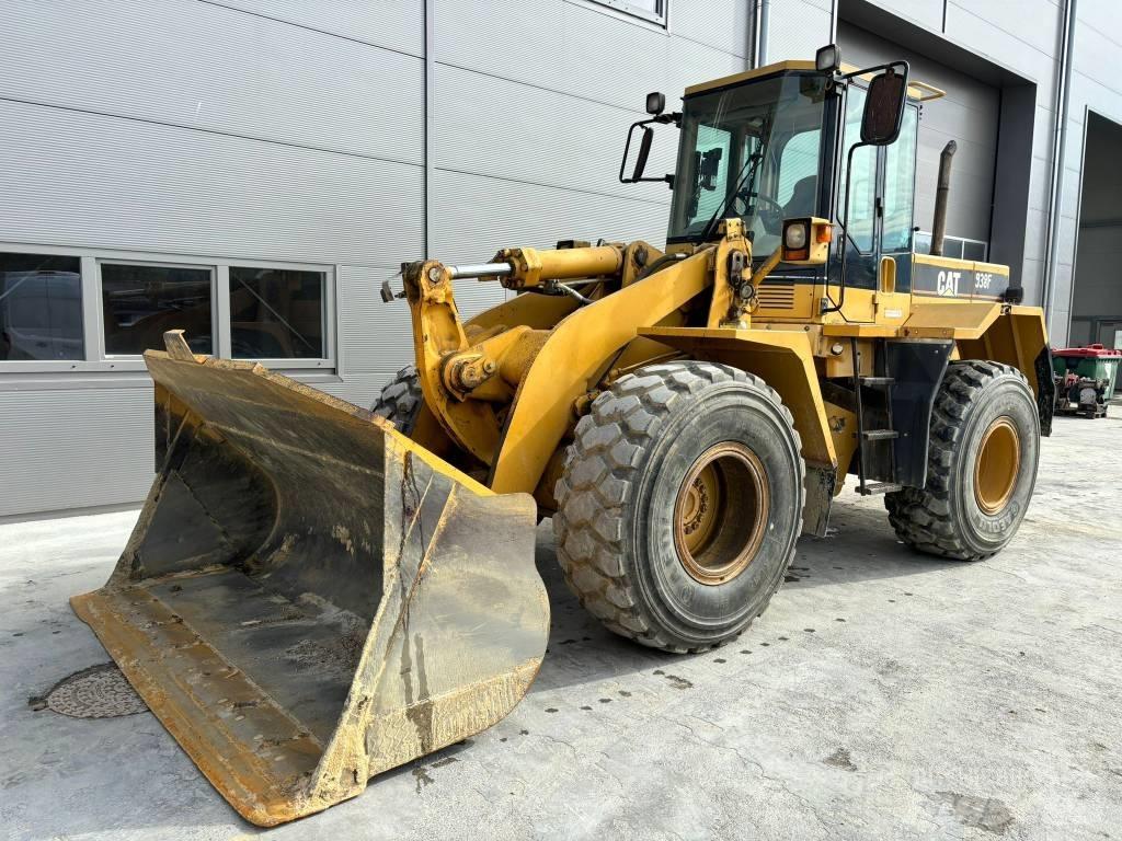 CAT 938F Rataslaadurid