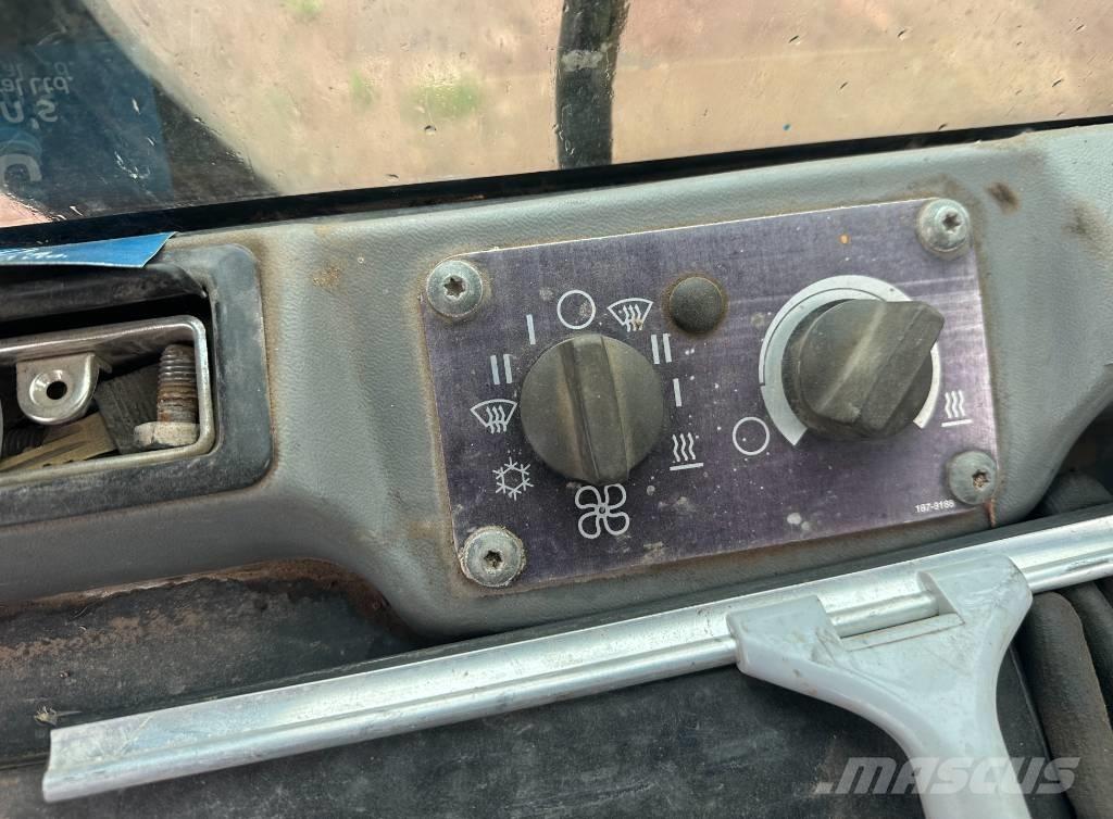 CAT 963 C Roomiklaadurid