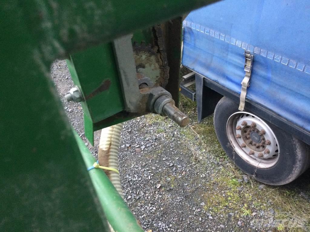 John Deere 750 A Külvik-äkked