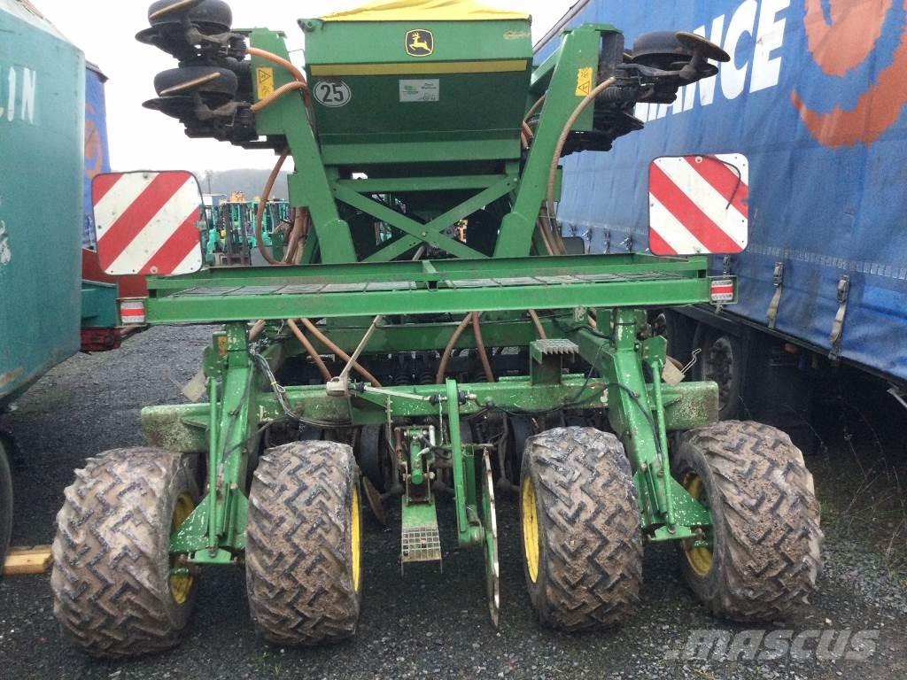 John Deere 750 A Külvik-äkked