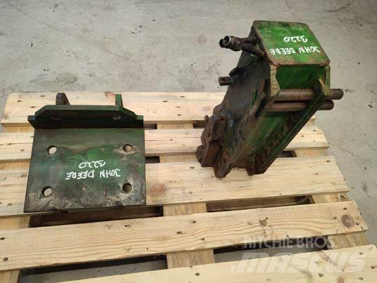 John Deere 3220 hook kabiinid