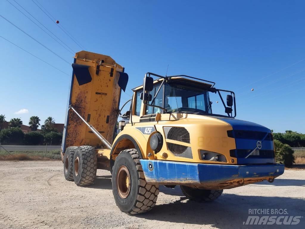 Volvo A 25 F Liigendraamiga pinnaseveokid
