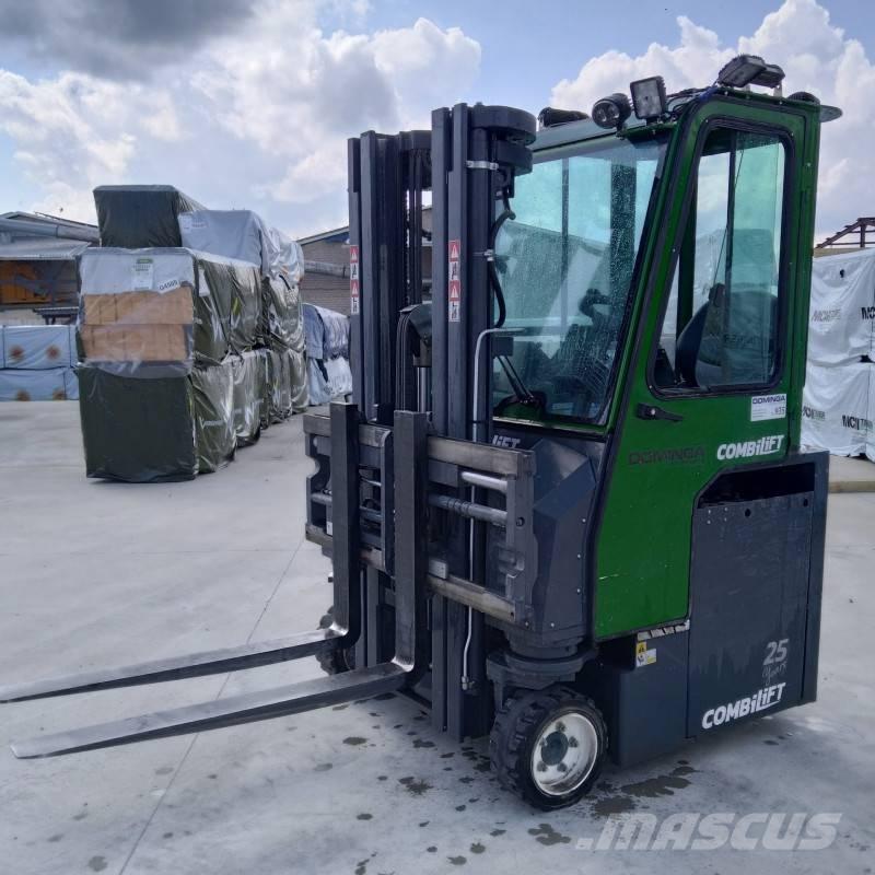 Combilift CBE 2500 Neljasuuna lükandmastiga tõstukid