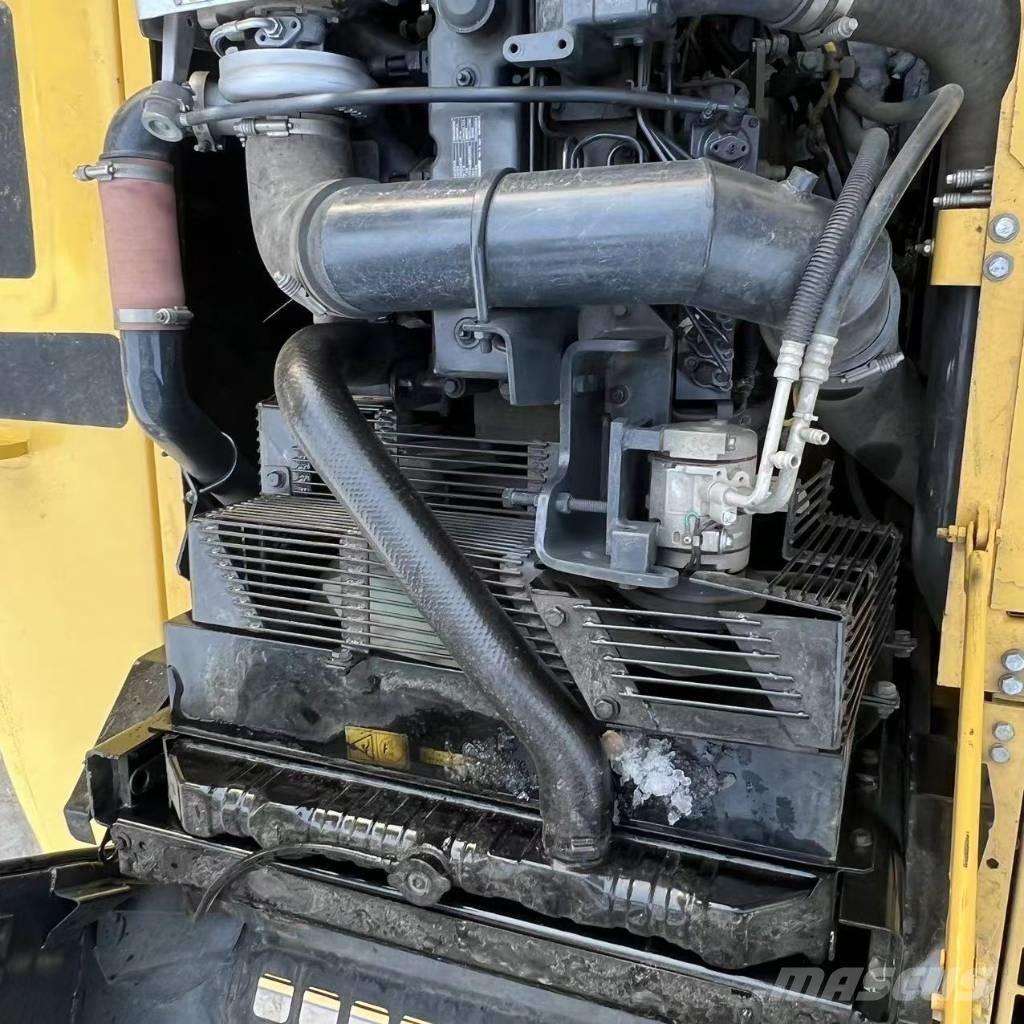 Komatsu PC 360-7 Roomikekskavaatorid