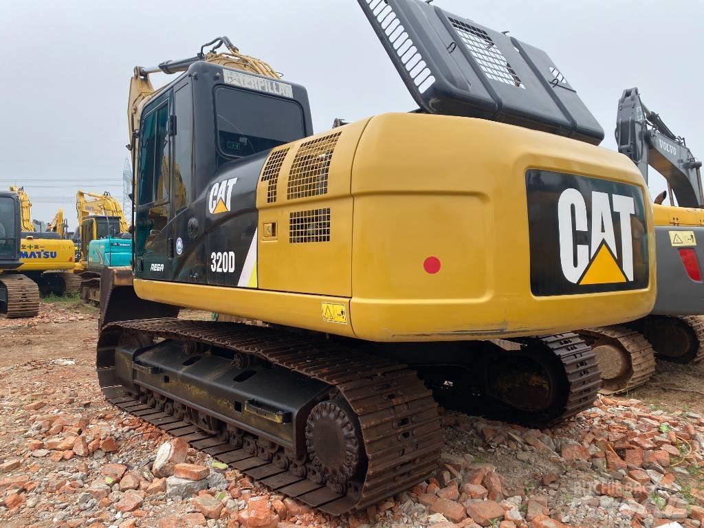 CAT 320 D L Roomikekskavaatorid