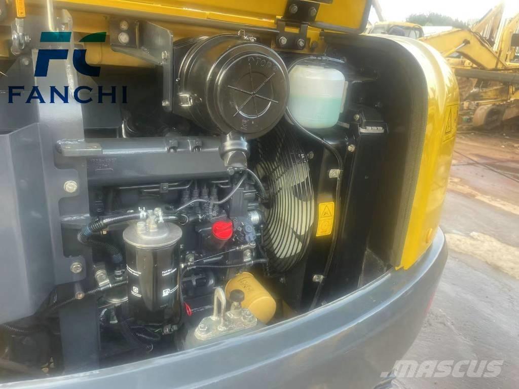 Komatsu PC 56 Miniekskavaatorid < 7 t