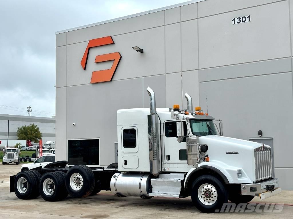Kenworth T 800 Sadulveokid