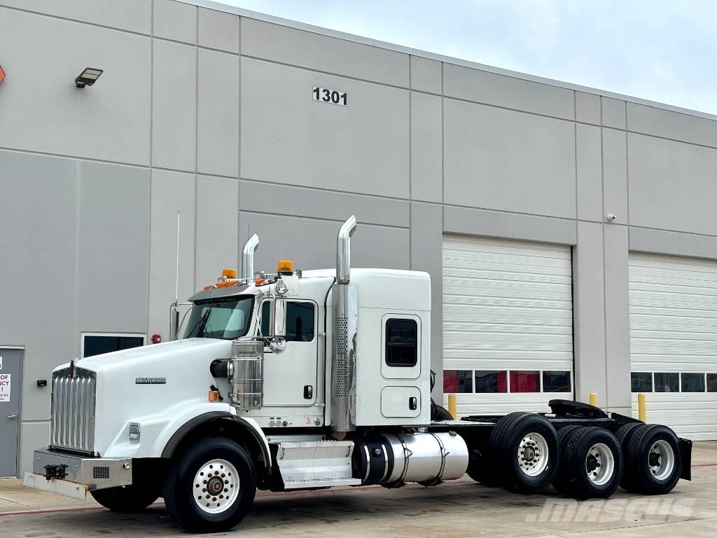 Kenworth T 800 Sadulveokid