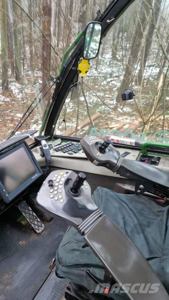 John Deere 770 D Harvesterid