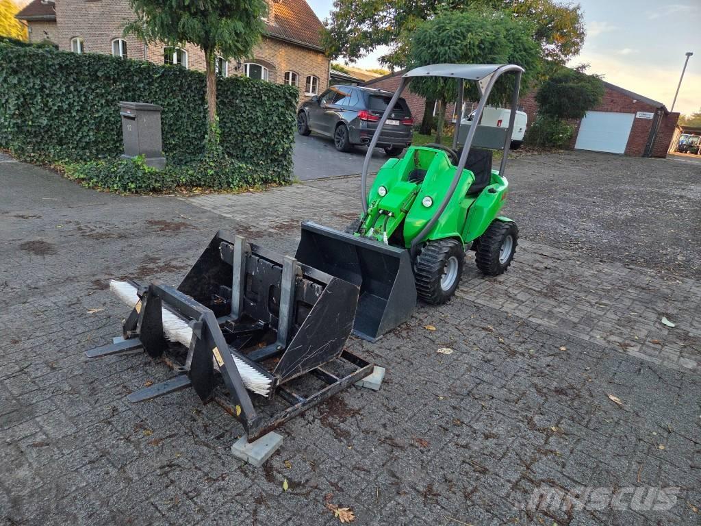 Avant 220 Mitmeotstarbelised laadurid