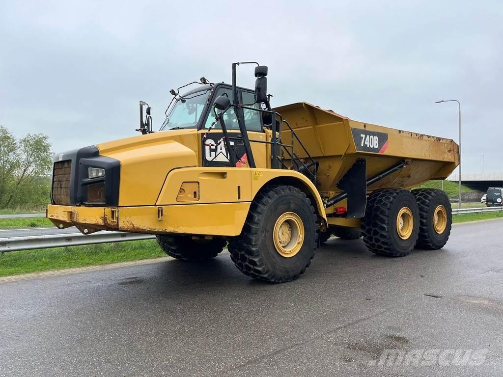 CAT 740B Liigendraamiga pinnaseveokid