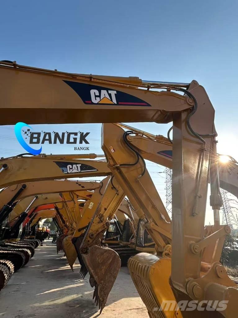 CAT 320 B Roomikekskavaatorid