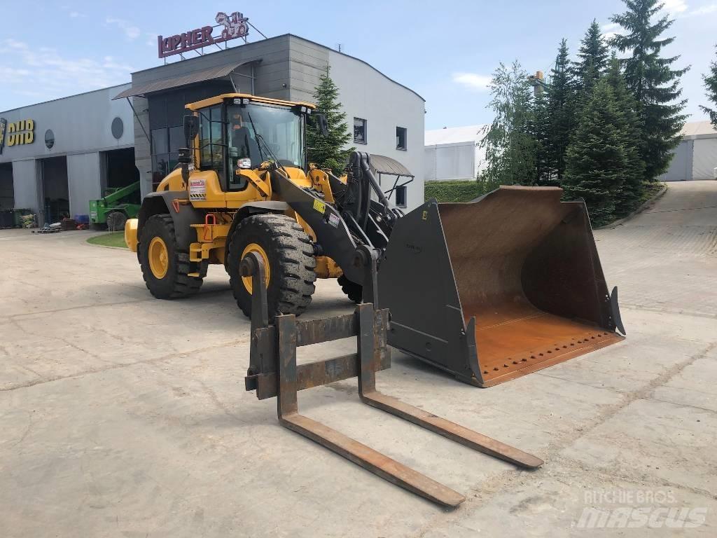 Volvo L90H Rataslaadurid