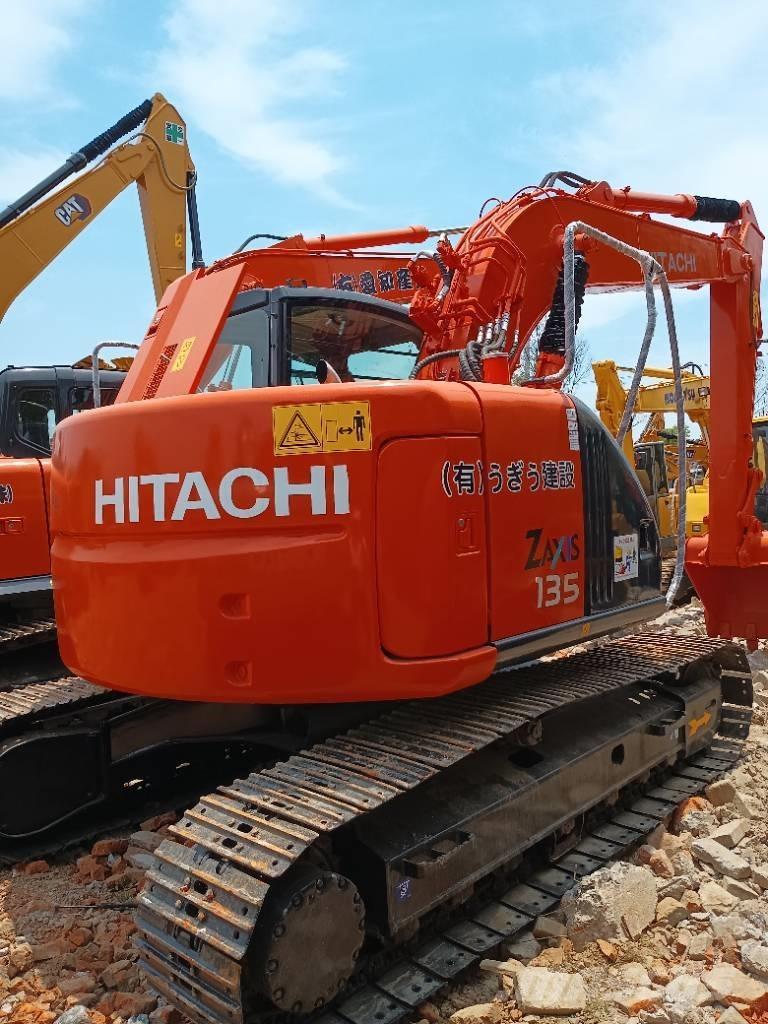 Hitachi ZX 135 U-5 Roomikekskavaatorid