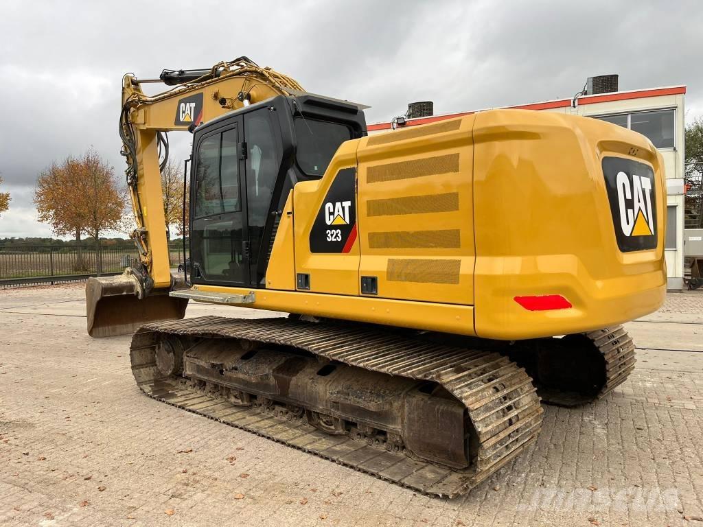 CAT 323 07A Roomikekskavaatorid