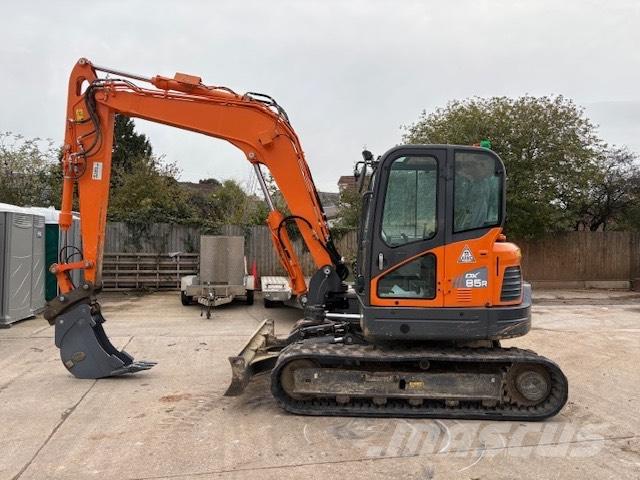 Doosan DX 85 R-3 Väikeekskavaatorid 7t-12t