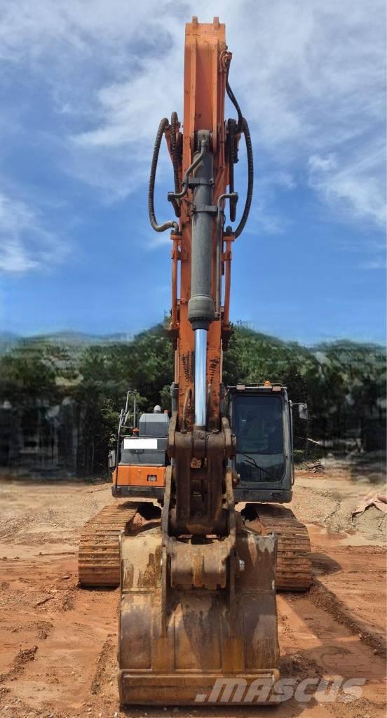Doosan DX 300 LC-5 Roomikekskavaatorid