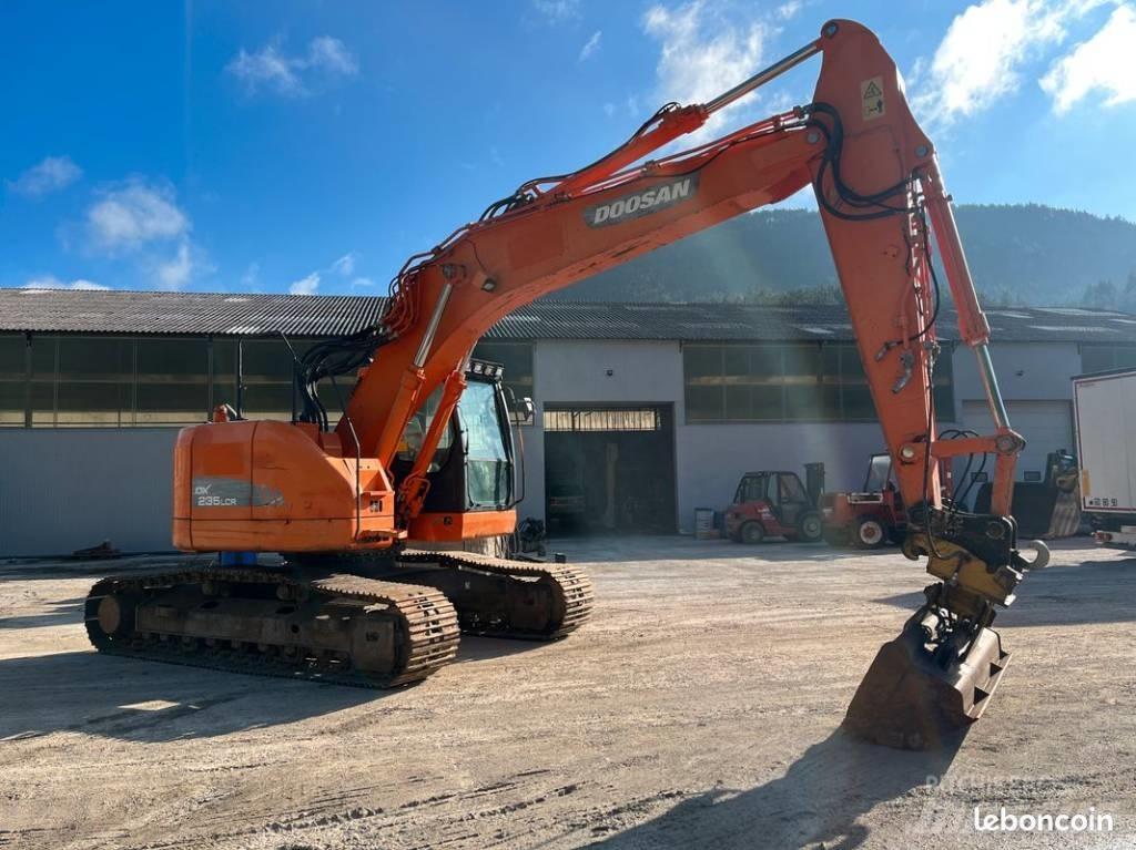Doosan DX 235 LCR Roomikekskavaatorid