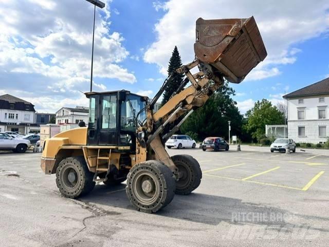 CAT IT 14 G 2 Rataslaadurid