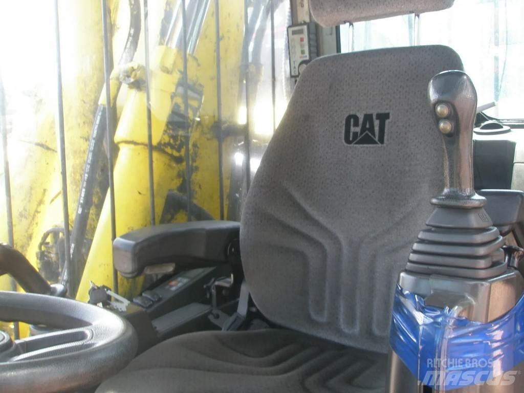 CAT M318F Ratasekskavaatorid