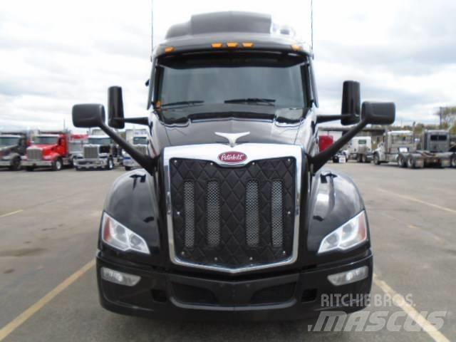 Peterbilt 579 Sadulveokid