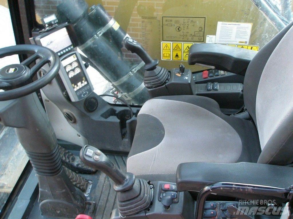 CAT MH3024 Materjalikäitlusmasinad
