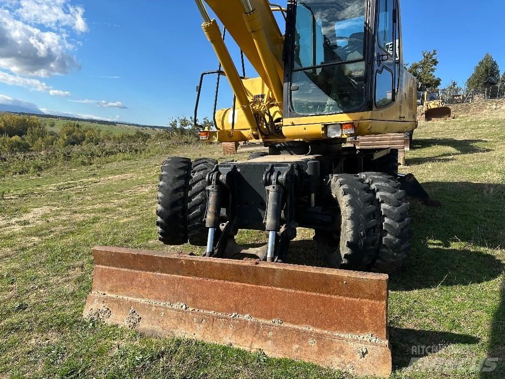 Komatsu PW 170-6 Ratasekskavaatorid