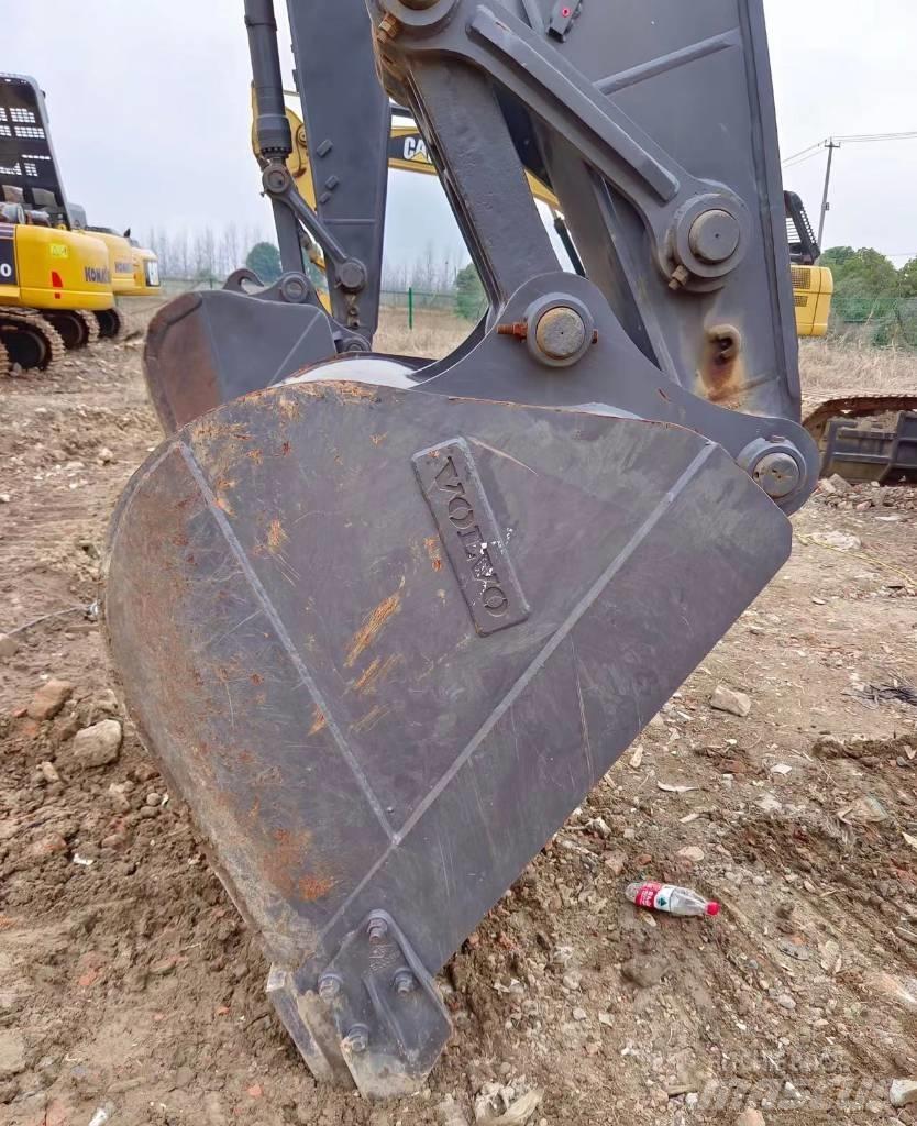 Volvo EC290 Roomikekskavaatorid
