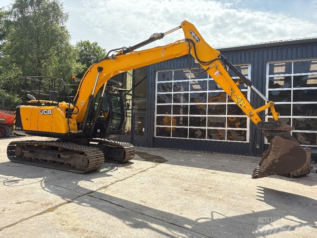 JCB JS 131 Roomikekskavaatorid