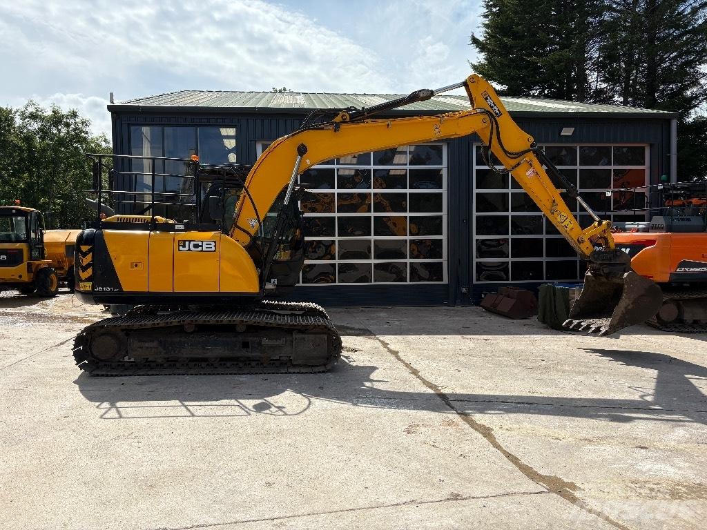 JCB JS 131 Roomikekskavaatorid