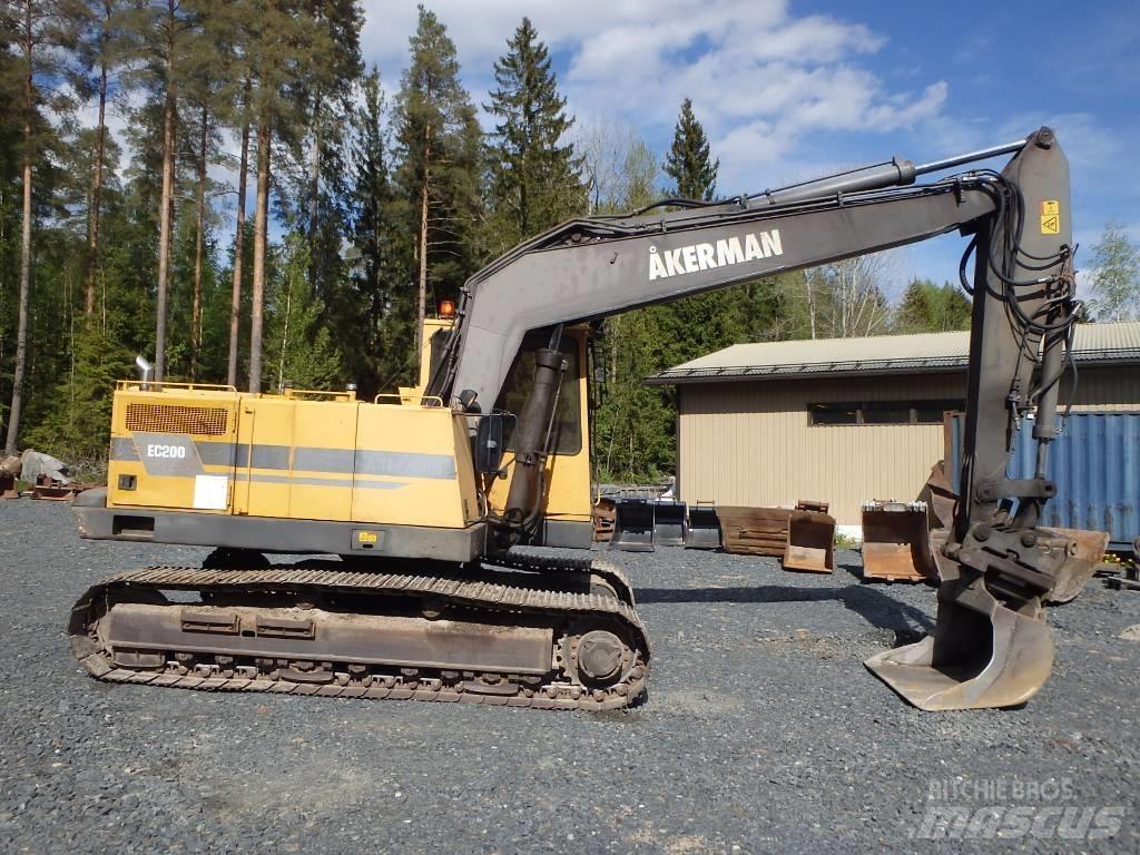 Volvo EC 200 Roomikekskavaatorid