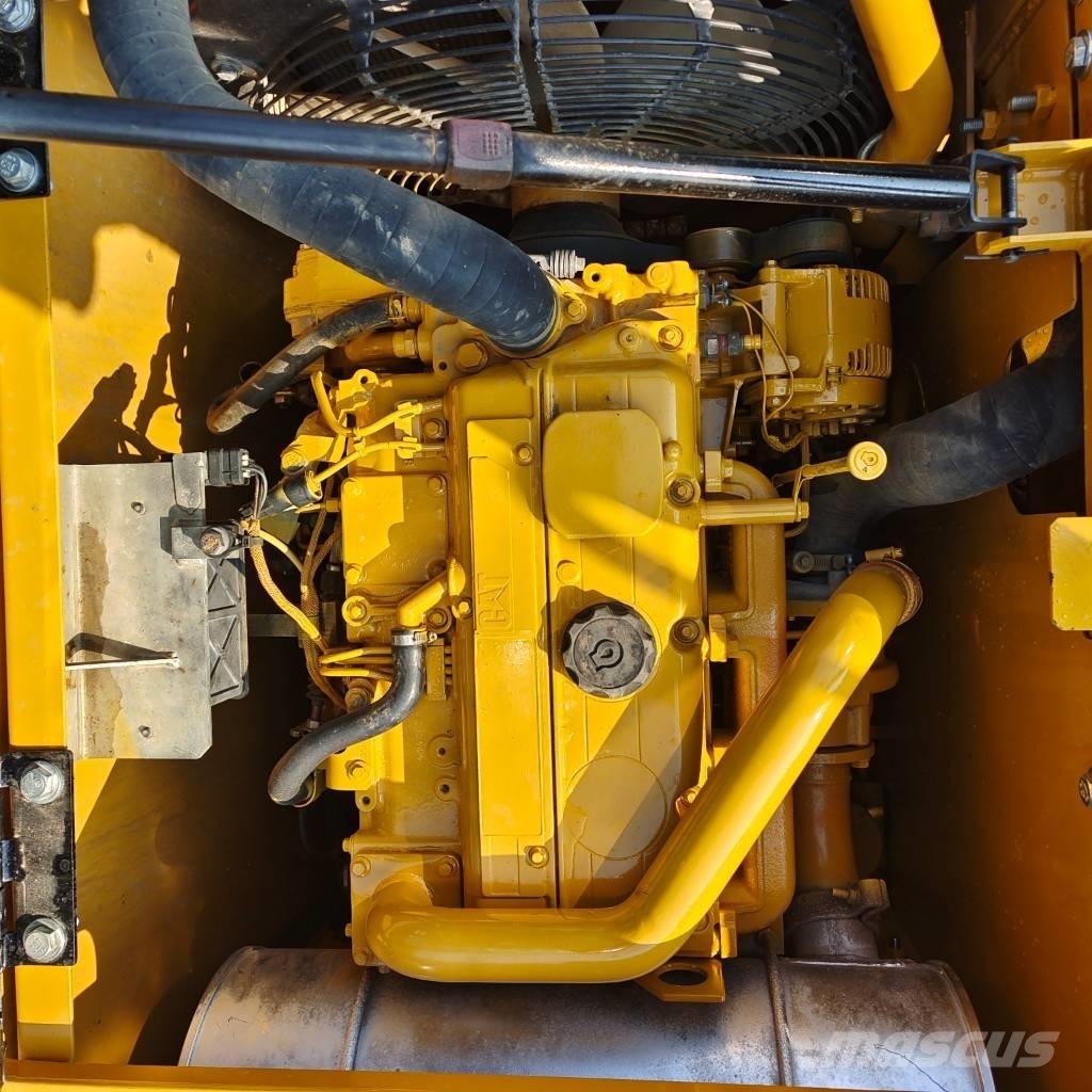 CAT 313 D Roomikekskavaatorid