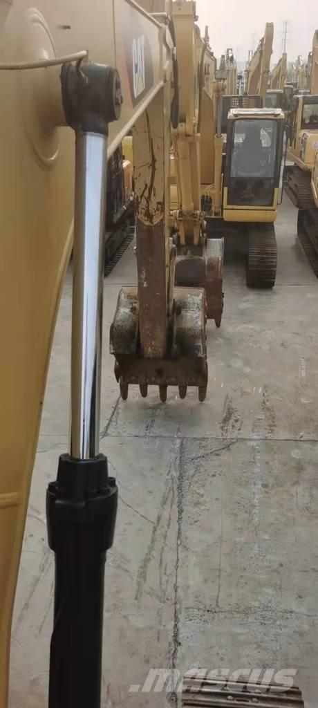 CAT 315 D Roomikekskavaatorid