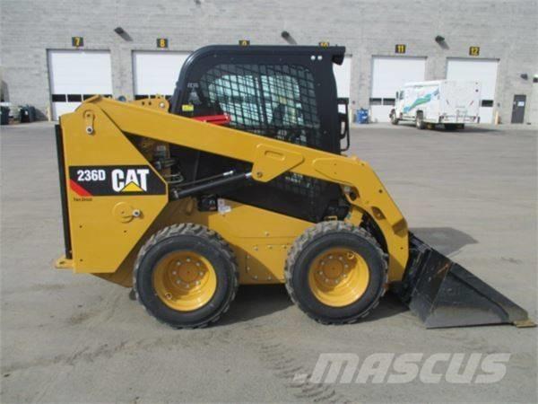 CAT 236 D Kompaktlaadurid