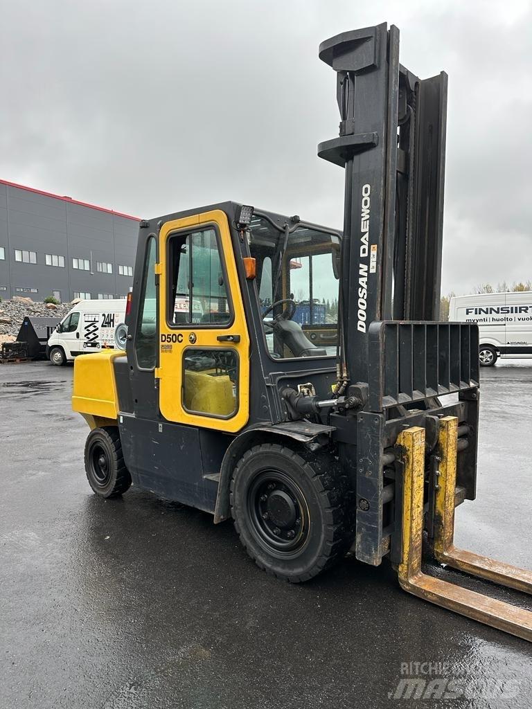 Doosan Daewoo D50-C2 Diiseltõstukid