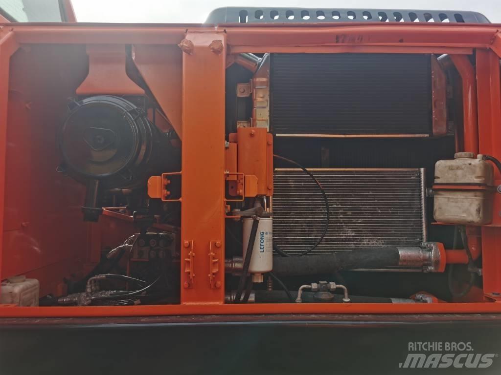 Doosan DX 225LC-9C Roomikekskavaatorid