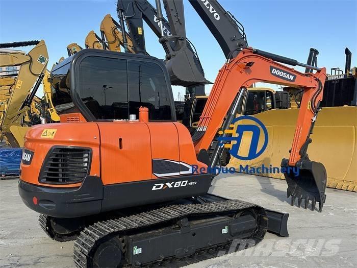 Doosan DX 60 Miniekskavaatorid < 7 t