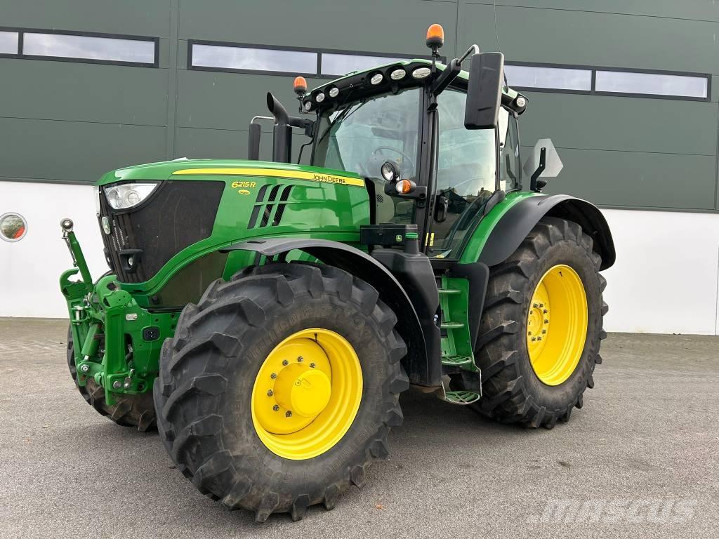 John Deere 6215 R Traktorid