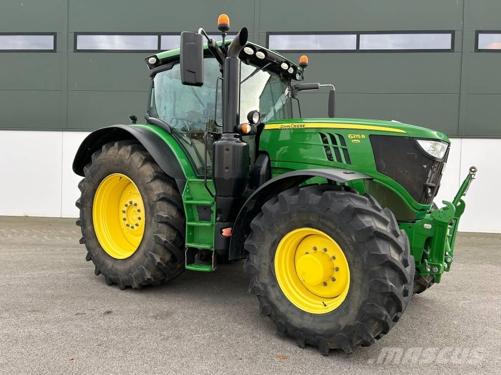 John Deere 6215 R Traktorid